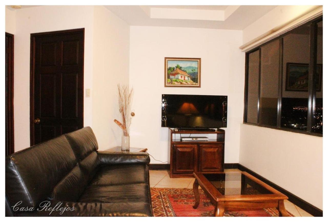 Casa Reflejos City View Сан-Хосе Экстерьер фото